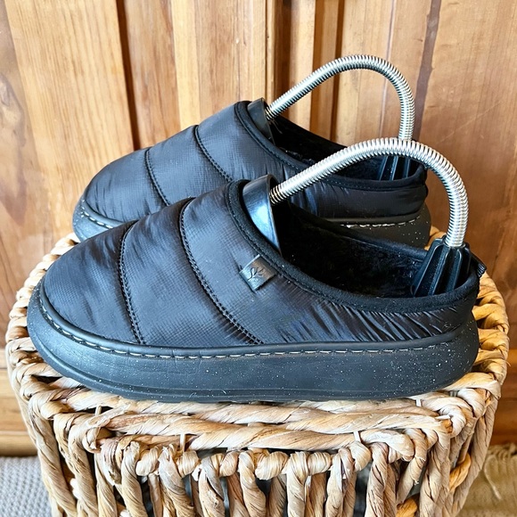 Steve Madden | Shoes | Steve Madden Cool Planet Birdy Black Platform  Slippers Size 7 | Poshmark